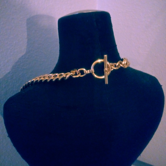 Michael Kors gold necklace - Picture 3 of 3